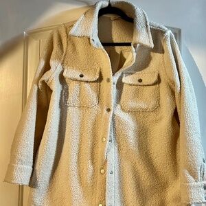 Soft Surroundings Cream Shacket PM Oversized